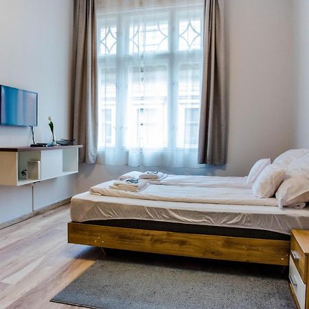 Molnar Apartment Cozy City Center Retreat For 2 Ac & Perfect Location! 부다페스트 외부 사진