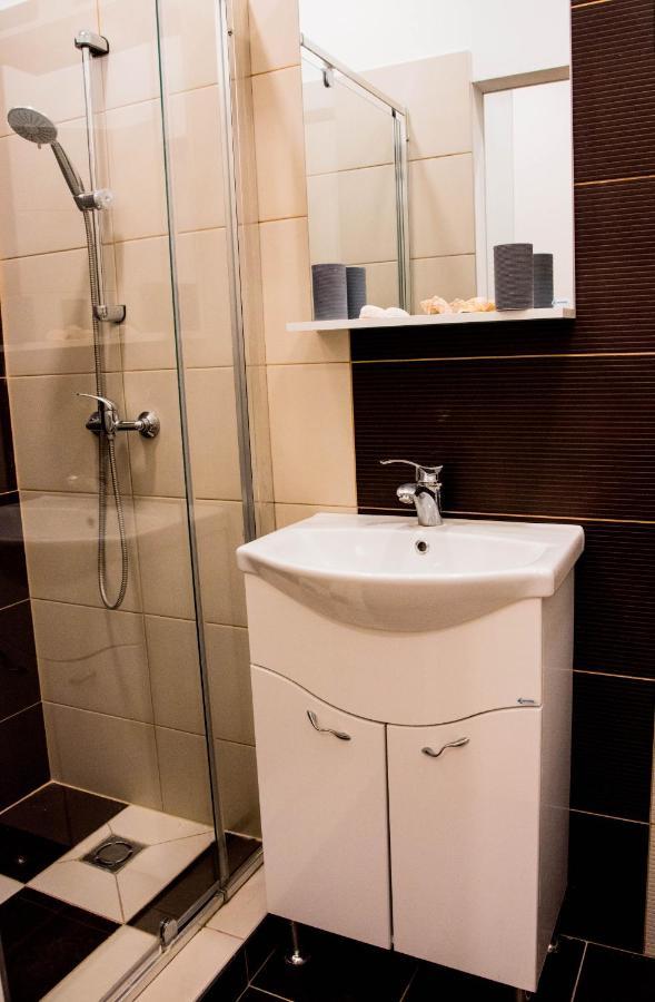 Molnar Apartment Cozy City Center Retreat For 2 Ac & Perfect Location! 부다페스트 외부 사진