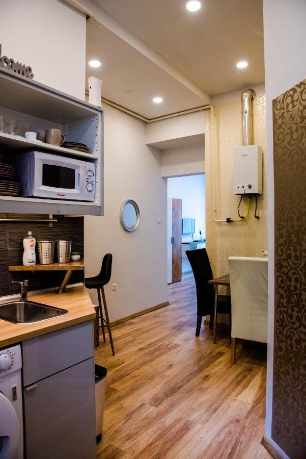 Molnar Apartment Cozy City Center Retreat For 2 Ac & Perfect Location! 부다페스트 외부 사진